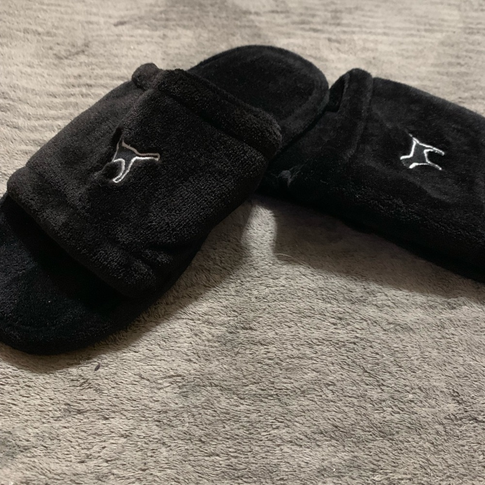Black PINK slippers